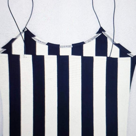 TIM BURTON SEXY EMBROIDERED BACKLESS TOP - Picture 4 of 6